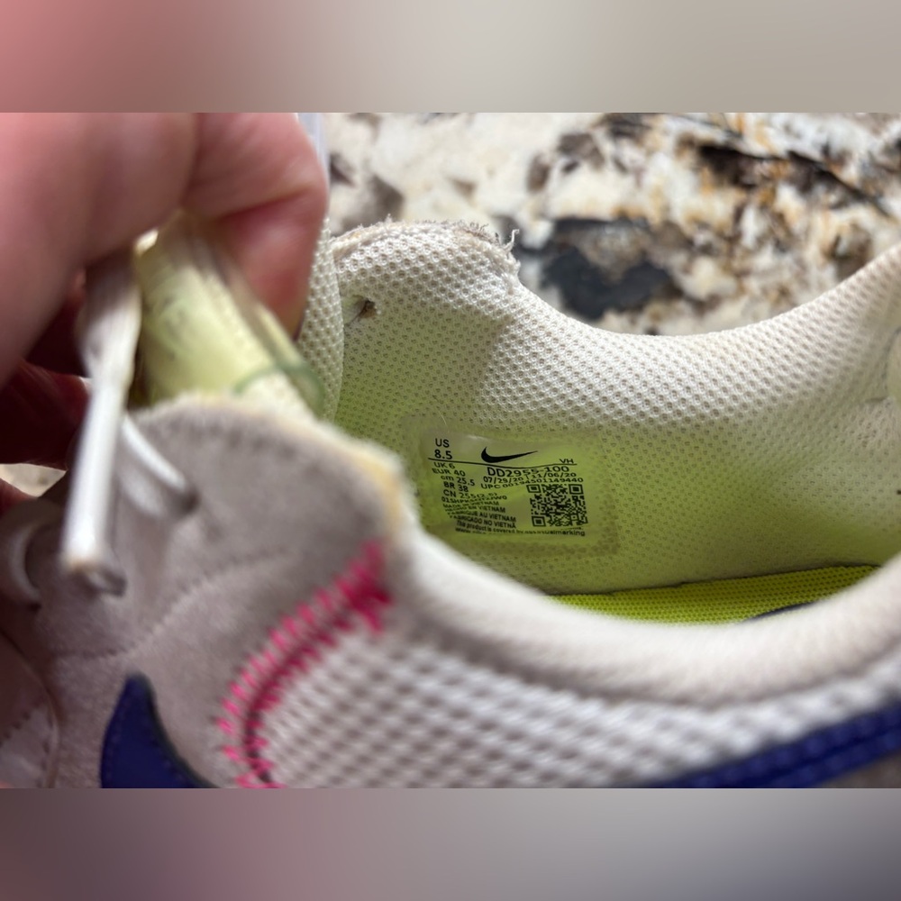 Nike Air Max White with Pink and Green Highlights - Picture 6 of 9